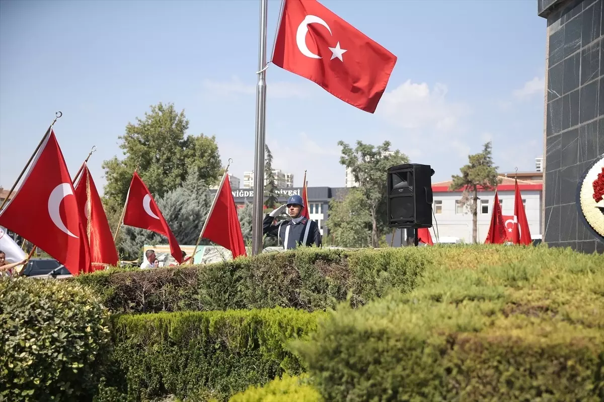 Zafer Bayramı Törenleri Kayseri ve Çevresinde Yapıldı