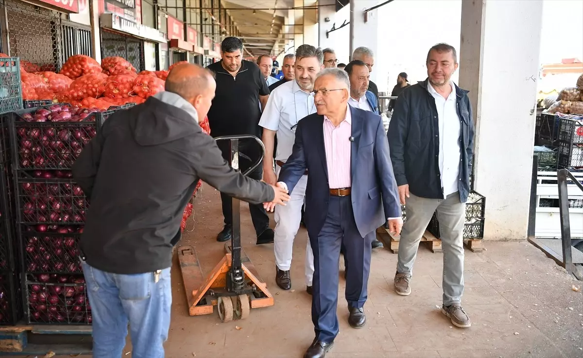 Başkan Büyükkılıç'tan Hal Kompleksi Ziyareti