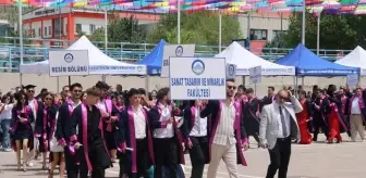Çankırı Karatekin Üniversitesi'nde Mezuniyet Töreni Coşkusu