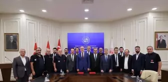 Çalışma ve Sosyal Güvenlik Bakanı Işıkhan'dan, kamu toplu sözleşme görüşmelerine ilişkin açıklama Açıklaması