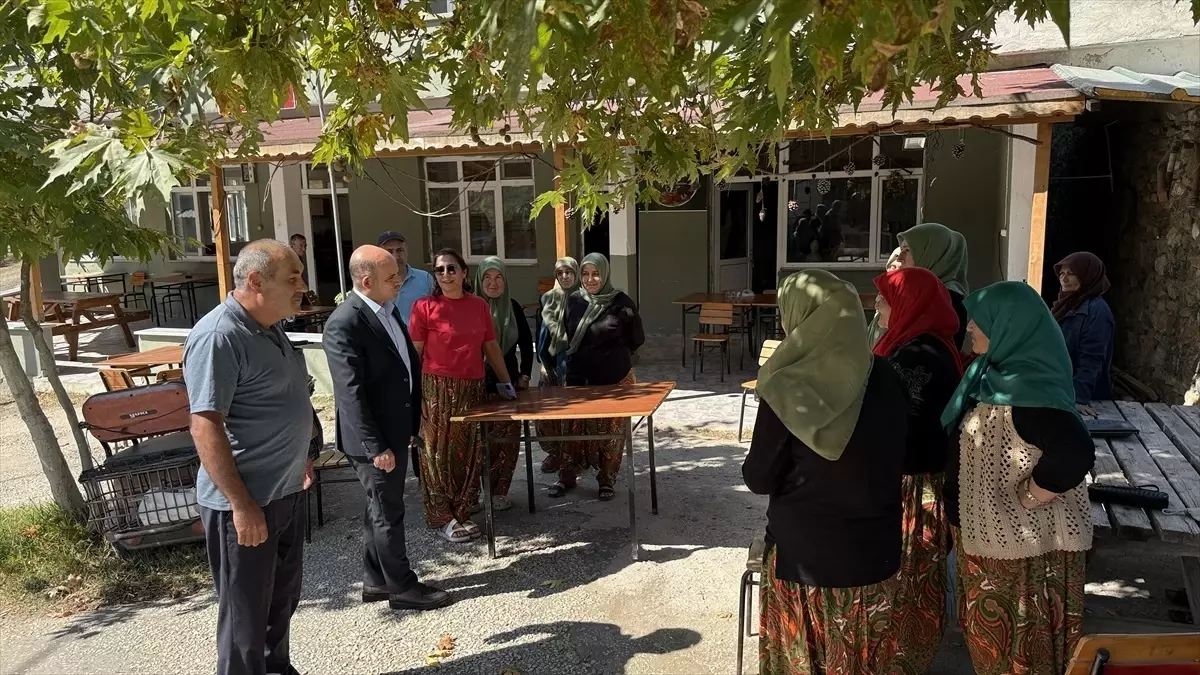 Çan Kaymakamı Emre Nebioğlu Kızılelma Köyünü Ziyaret Etti