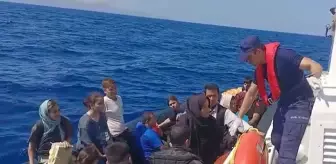 Çanakkale'de 32 Düzensiz Göçmen Kurtarıldı