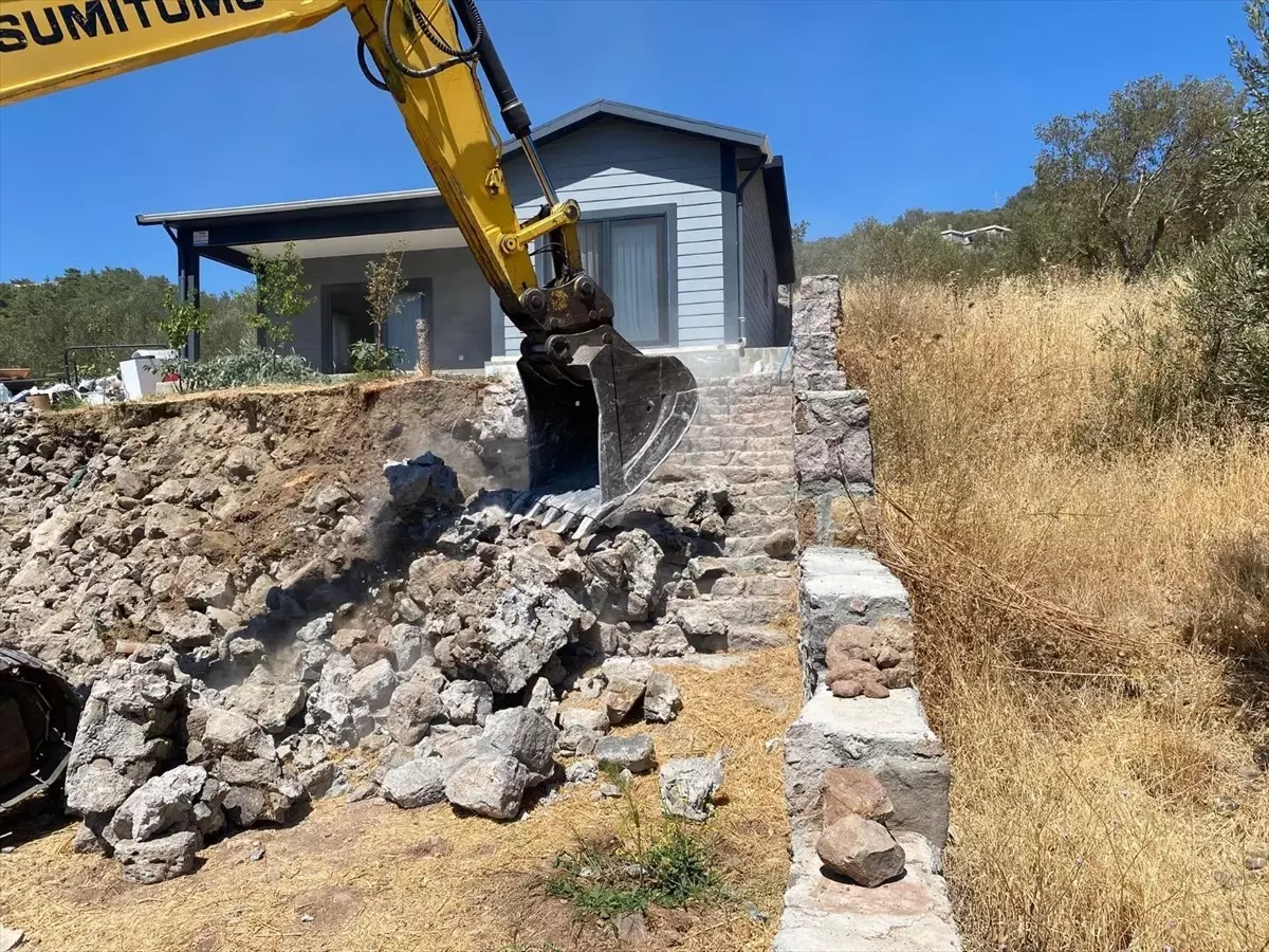 Çanakkale'de Ağustos Ayında 22 Kaçak Yapı Yıkıldı