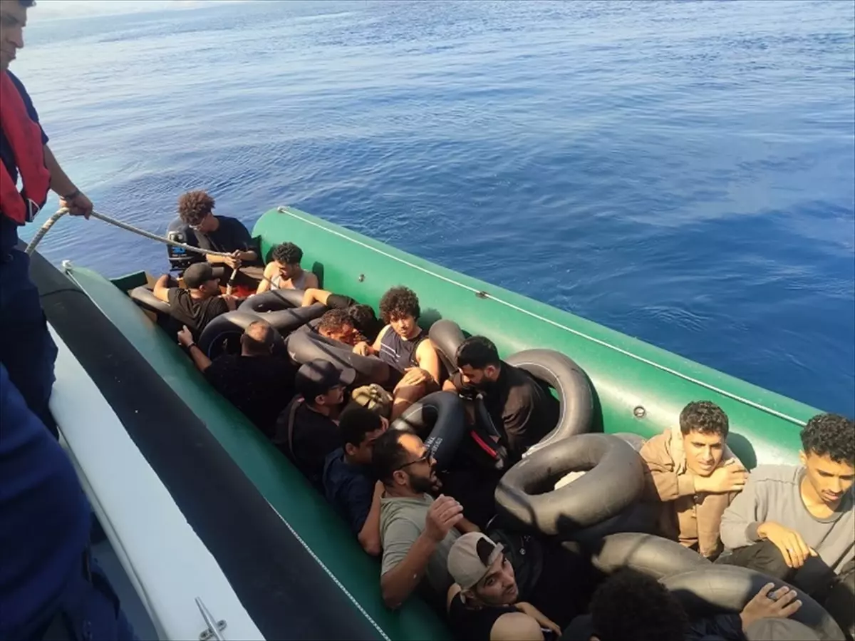 Çanakkale'de Düzensiz Göçmen Operasyonu: 74 Kişi Yakalandı