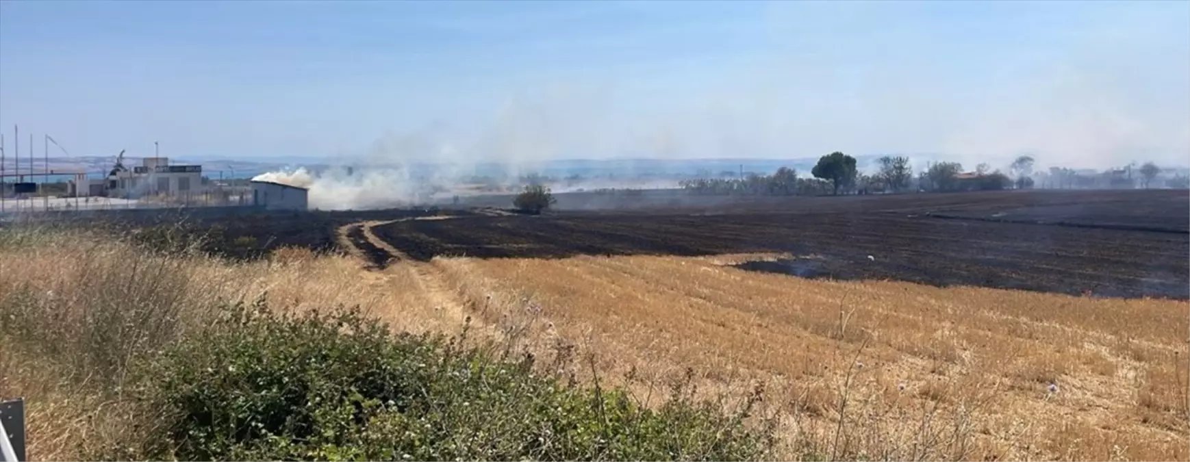 Çanakkale'de Anız Yangını Kontrol Altına Alındı