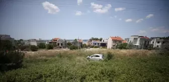 Çanakkale'de otomobil devrildi, sürücü yaralandı