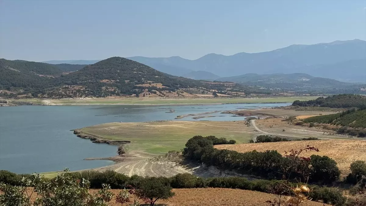 Çanakkale'de olağanüstü kuraklık hem barajlardaki suyu hem de tarımsal verimi düşürdü