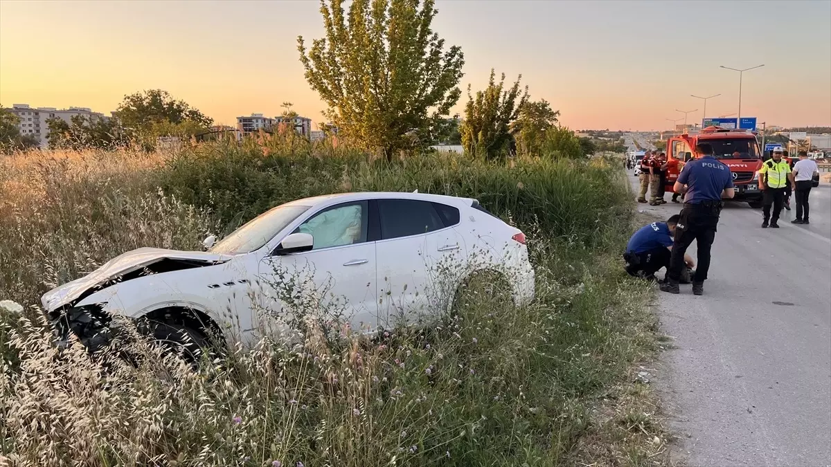 Çanakkale'de Zincirleme Trafik Kazası: 1'i Ağır 5 Yaralı