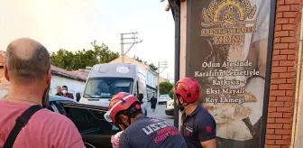 Çanakkale'de Orman Yangınında Mahsur Kalan Kurtarma Ekibi Kurtarıldı