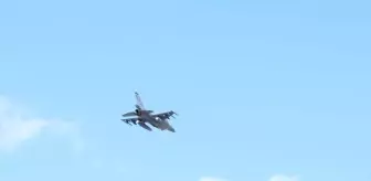 Çankırı'da 4. Uluslararası Tuz Festivali'nde F-16 Gösteri Uçuşu