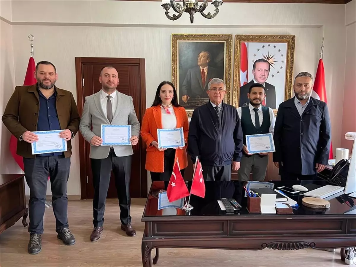 Çankırı Valisi Taşolar'dan Öğretmenlere Başarı Belgesi