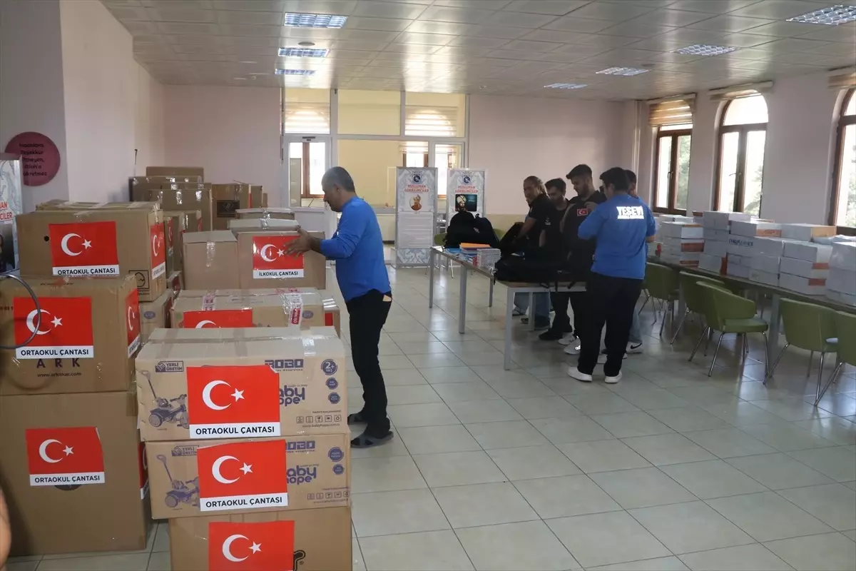 Çankırı'dan Suriye'deki Öğrencilere Kırtasiye Yardımı