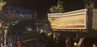 Çankırı'da tıra çarpan araçtaki 5 özel harekat kursiyerinden 2'si öldü, 3'ü yaralandı