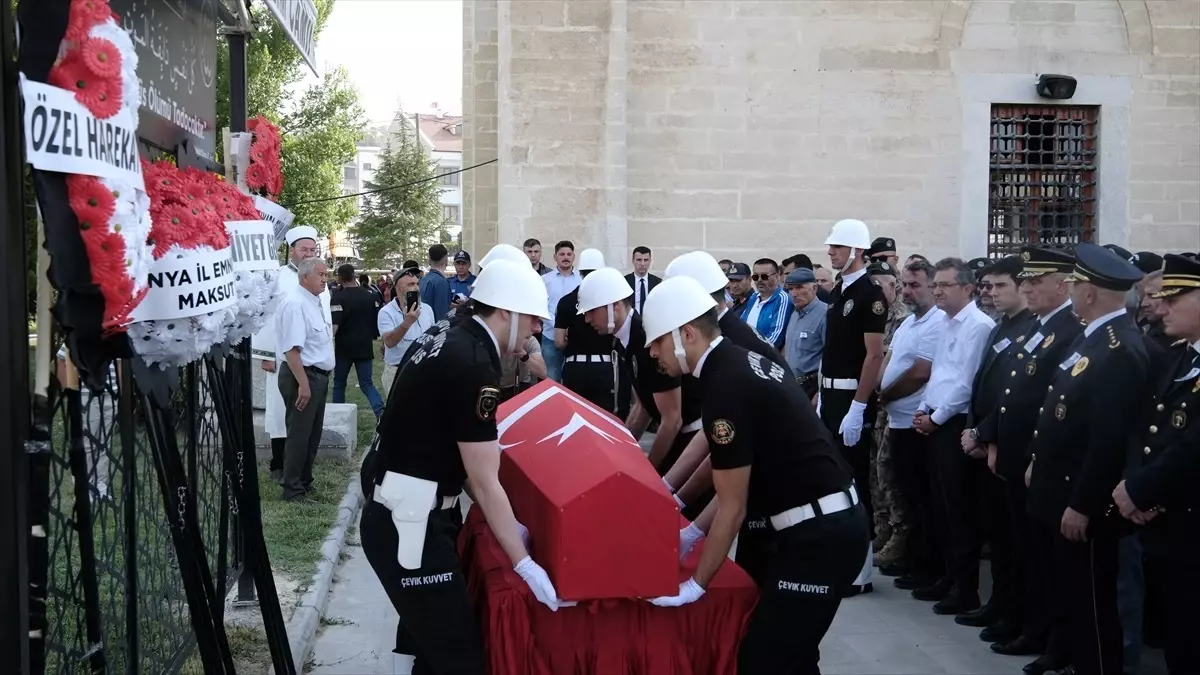 Kazada Hayatını Kaybeden Polis Memuru Son Yolculuğuna Uğurlandı