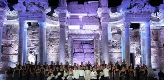 Denizli'de 'Carmina Burana' Balesi Sanatseverlerle Buluştu