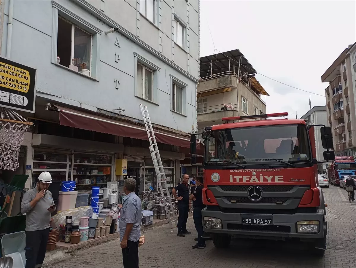 Çarşamba'da bir evde çıkan yangın söndürüldü