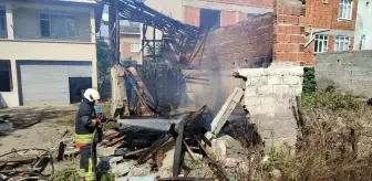 Samsun'da Odunlukta Yangın Çıktı