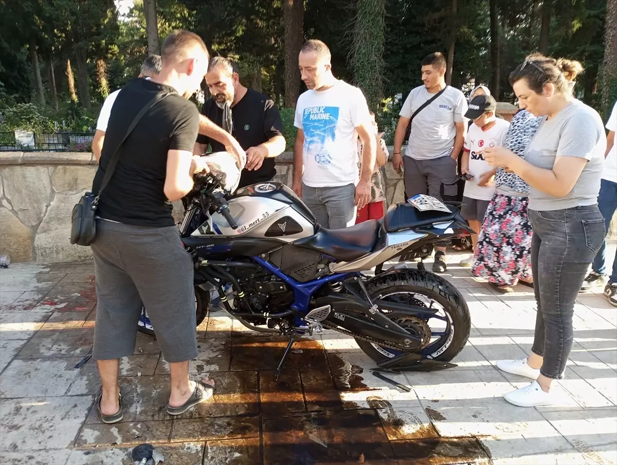 Samsun'da Motosiklet ve Otomobil Çarpıştı: 1 Yaralı