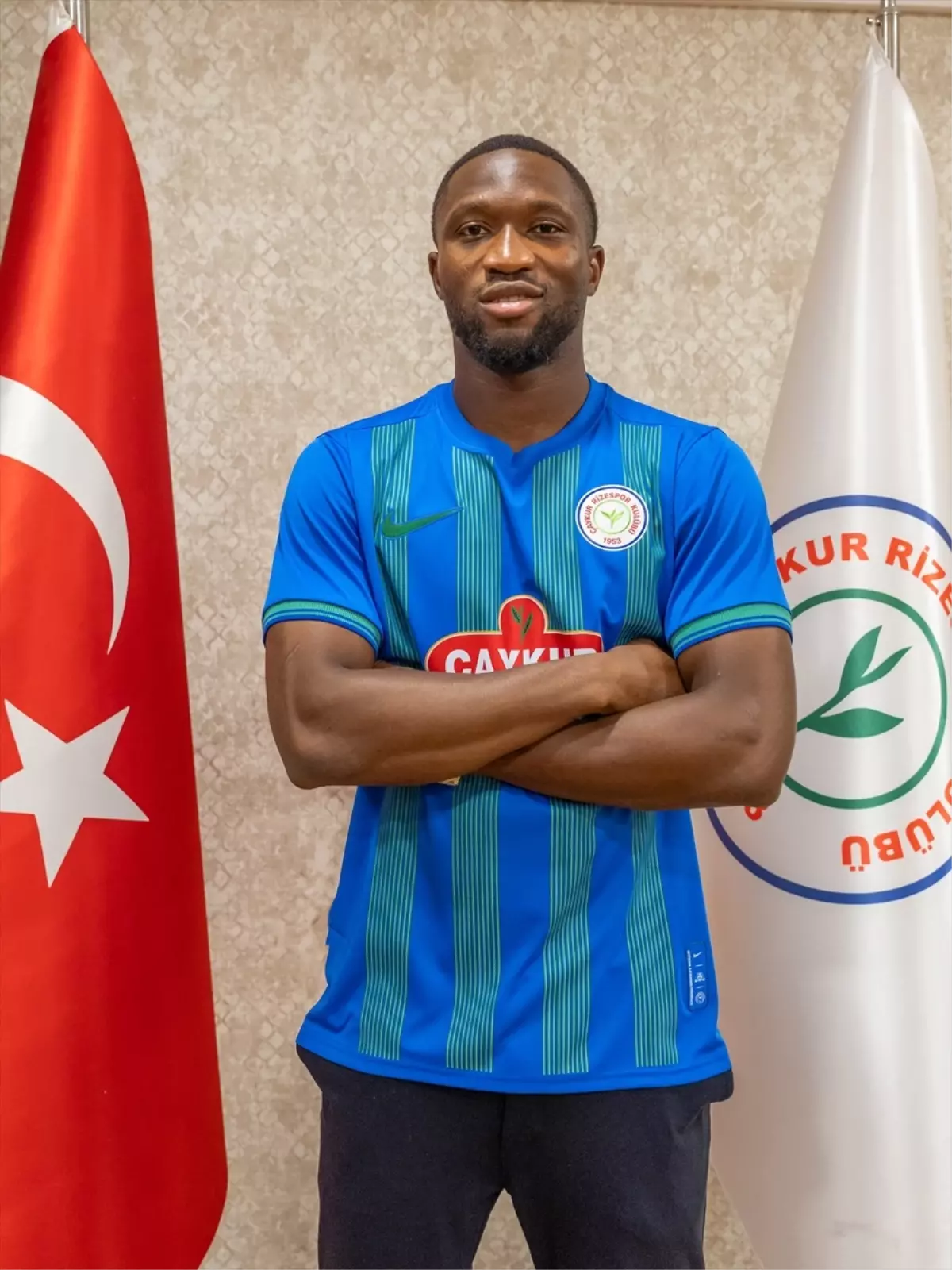 Çaykur Rizespor, Modibo Sagnan ile 1 Yıllık Sözleşme İmzaladı