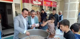 Çelikhan'da Cuma Namazı Öncesi Aşure İkramı