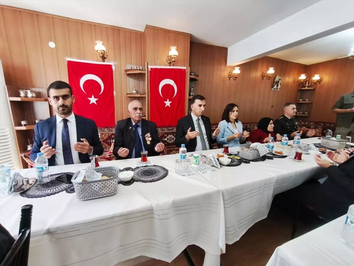 Çemişgezek'te gaziler onuruna yemek verildi