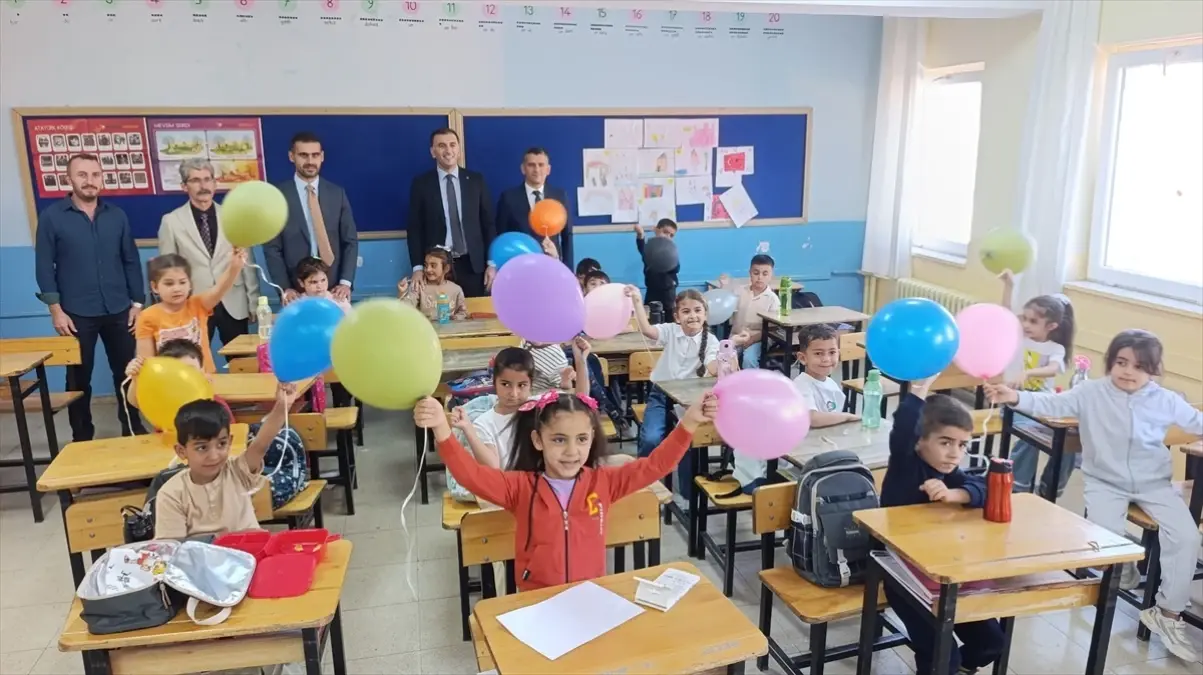Çemişgezek'te İlköğretim Haftası Kutlandı