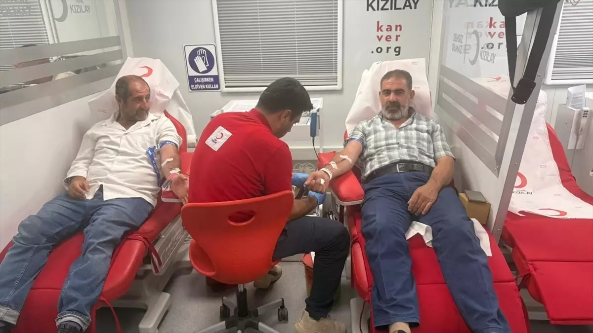 Türk Kızılay, Diyarbakır'da Kan Bağışı Kampanyası Düzenledi