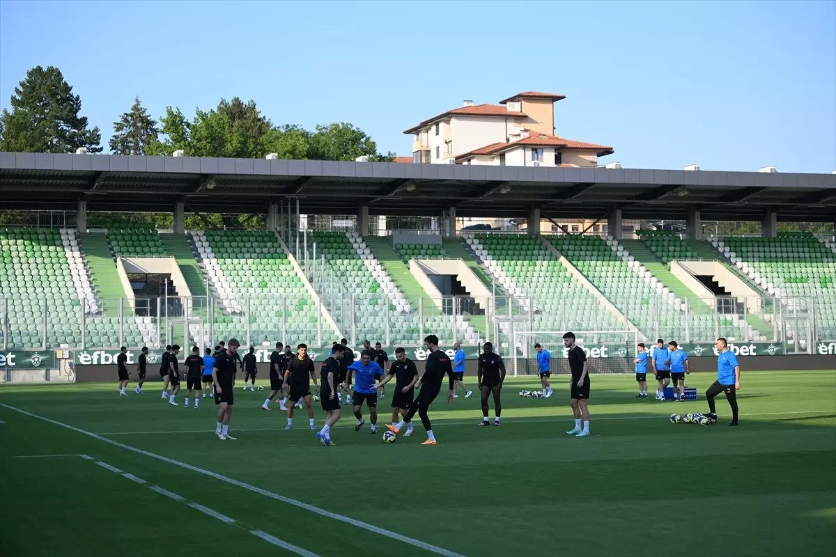 İstanbul Başakşehir, UEFA Konferans Ligi'nde Cherno More ile Karşılaşacak