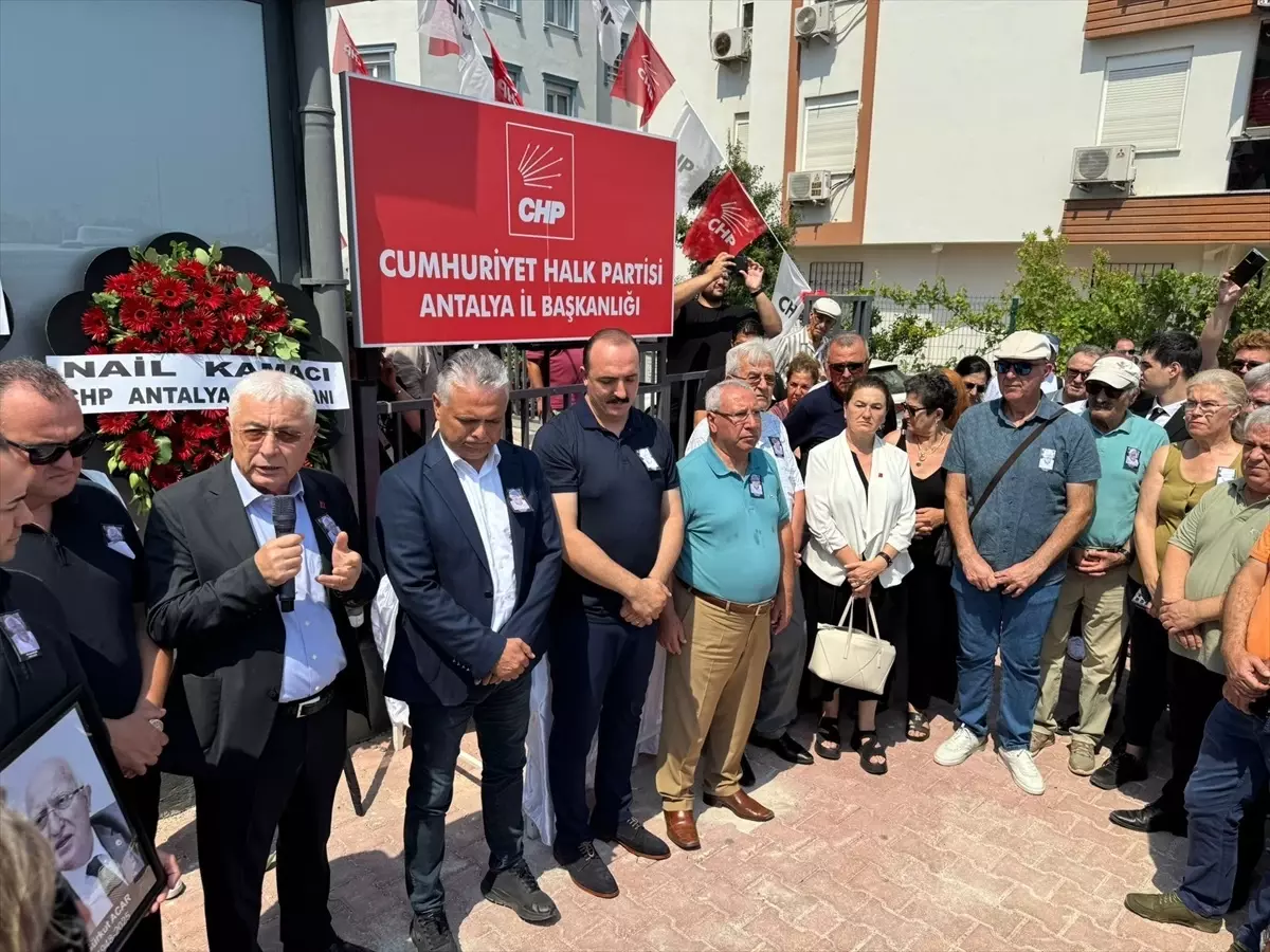 CHP Eski İl Başkanı Gürkut Acar İçin Cenaze Töreni Düzenlendi