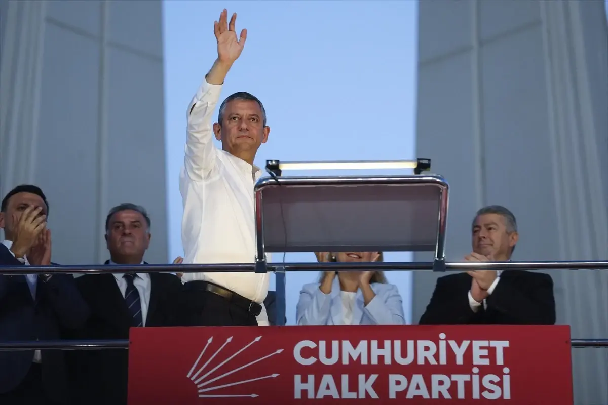 CHP Genel Başkanı Özel Bakırköy'de konuştu Açıklaması
