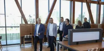 CHP Genel Başkanı Özgür Özel, Ankara'da Parkları Ziyaret Etti