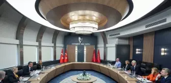 CHP Genel Başkanı Özgür Özel, Fransız Senatörleri Ağırladı
