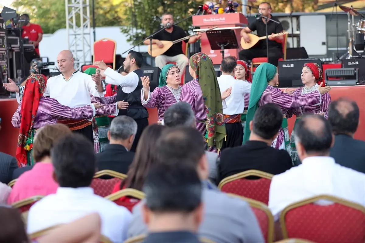Özgür Özel: İyilik, siyasetin değil vicdanın terazisindedir