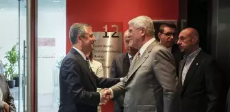 CHP Genel Başkanı Özel, İYİ Parti Genel Başkanı Dervişoğlu ile görüştü
