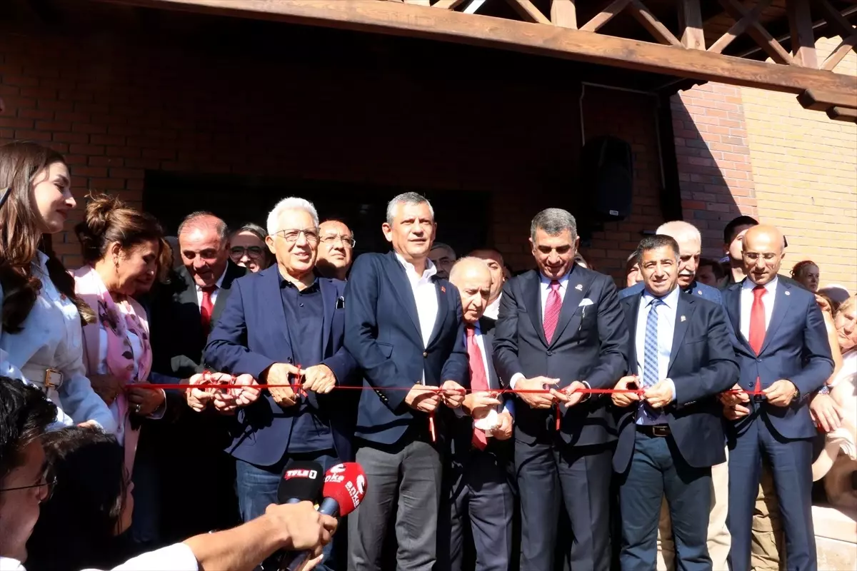 Özgür Özel: Eşit Yurttaşlık ve Kültürel Birlik Vurgusu