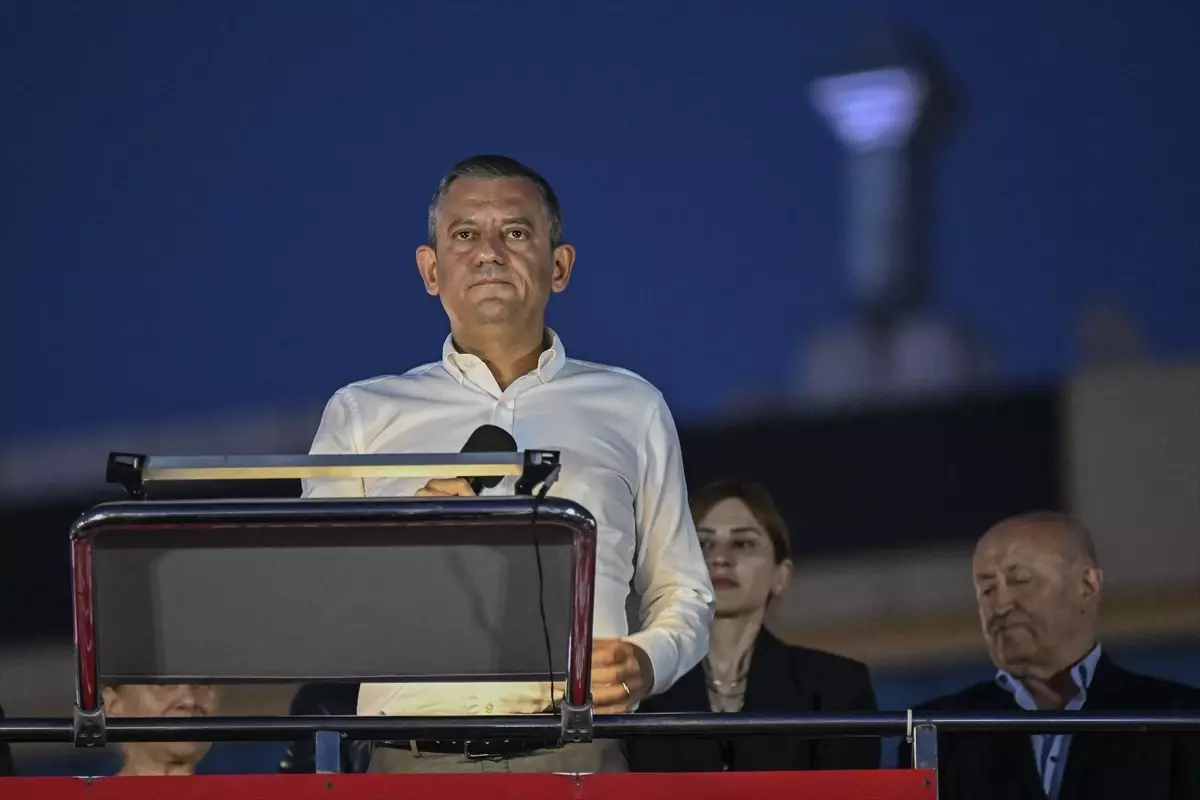 Özgür Özel: 'Bütün İstanbul'a Soruyorum, Aggresif Olmayın!'