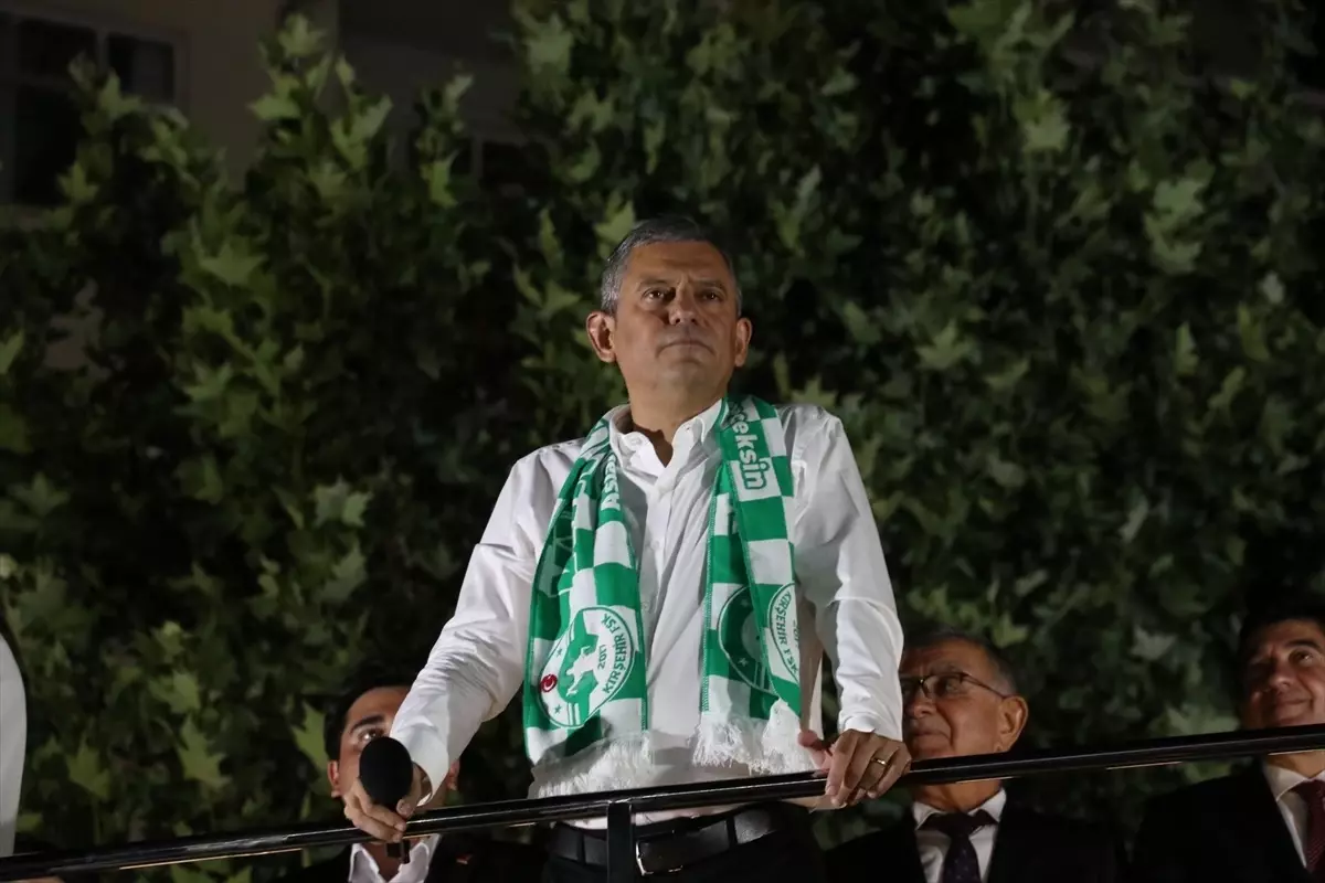 CHP Genel Başkanı Özgür Özel: 'En gurur duyduğumuz kadın belediye başkanlarımız var'