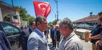 CHP Genel Başkanı Özel, şehit ailesini ziyaret etti