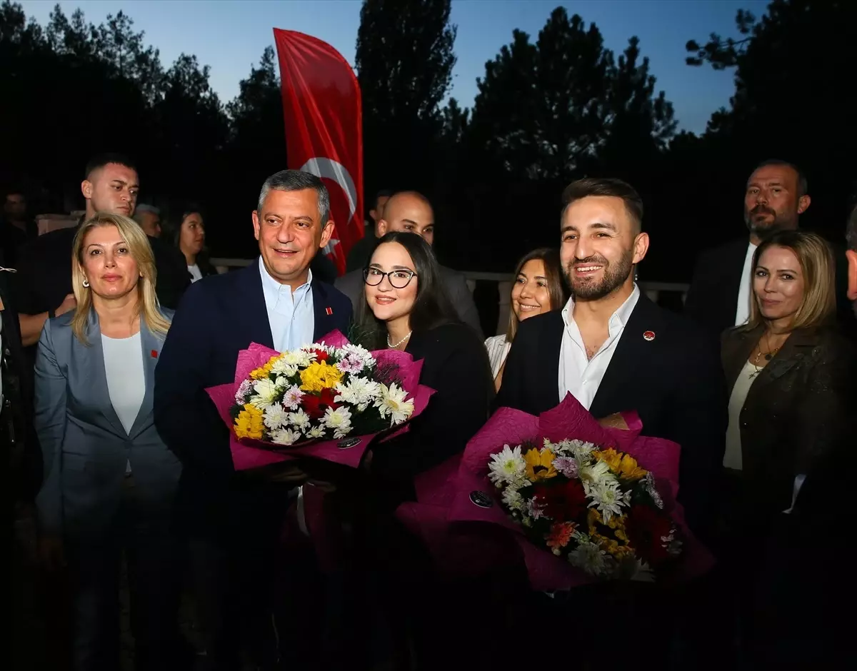 CHP Genel Başkanı Özgür Özel, Ferdi Zeyrek Amfi Salonu'nun Açılışını Gerçekleştirdi