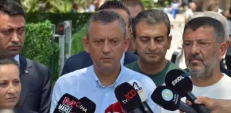 CHP Genel Başkanı Özgür Özel, Ferdi Zeyrek'in Cenazesini Değerlendirdi