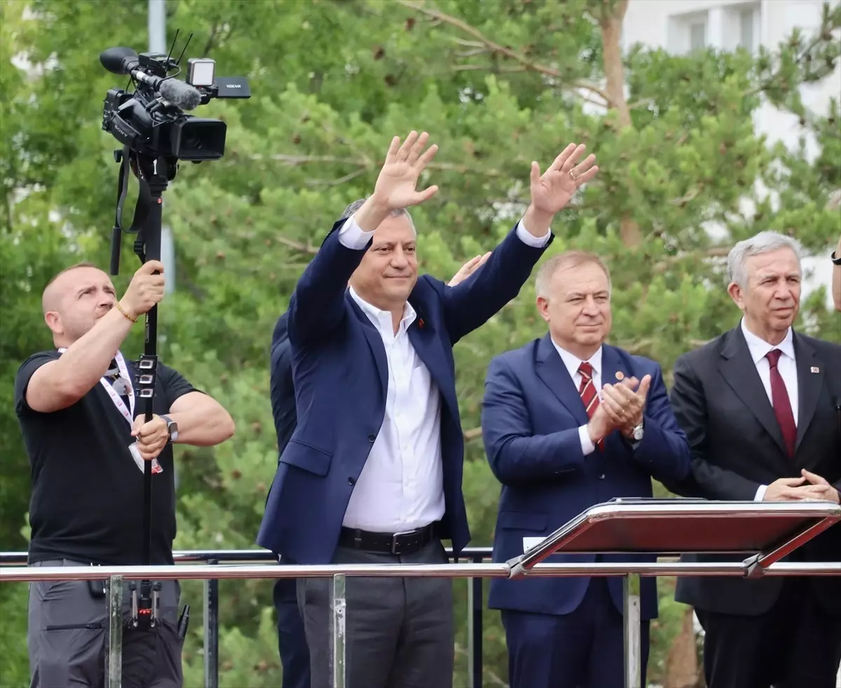 CHP Genel Başkanı Özgür Özel, Bayburt'ta konuştu Açıklaması