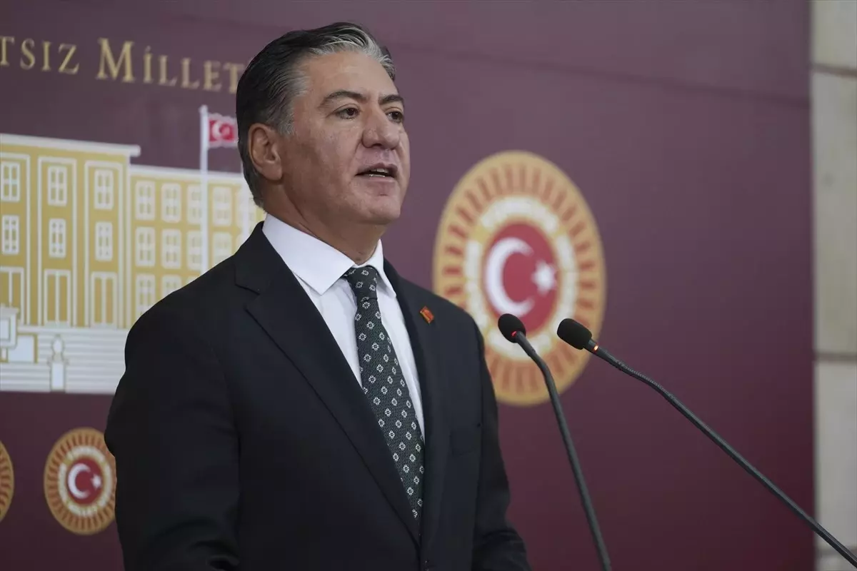 CHP'nin Komisyon Üyeliği ve Yolsuzluk İddiaları Üzerine Açıklama