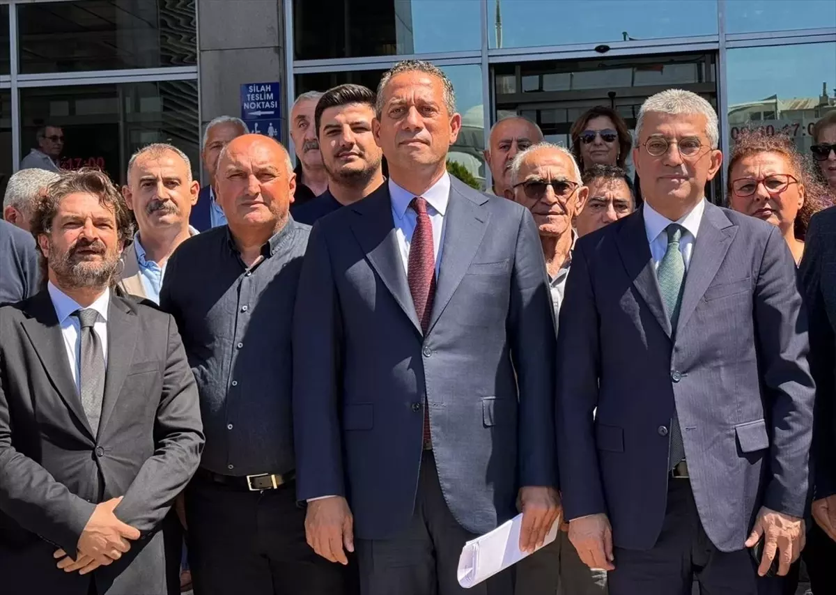 CHP&apos;li Başarır ve Günaydın&apos;dan İBB Soruşturması Üzerine Basın Açıklaması