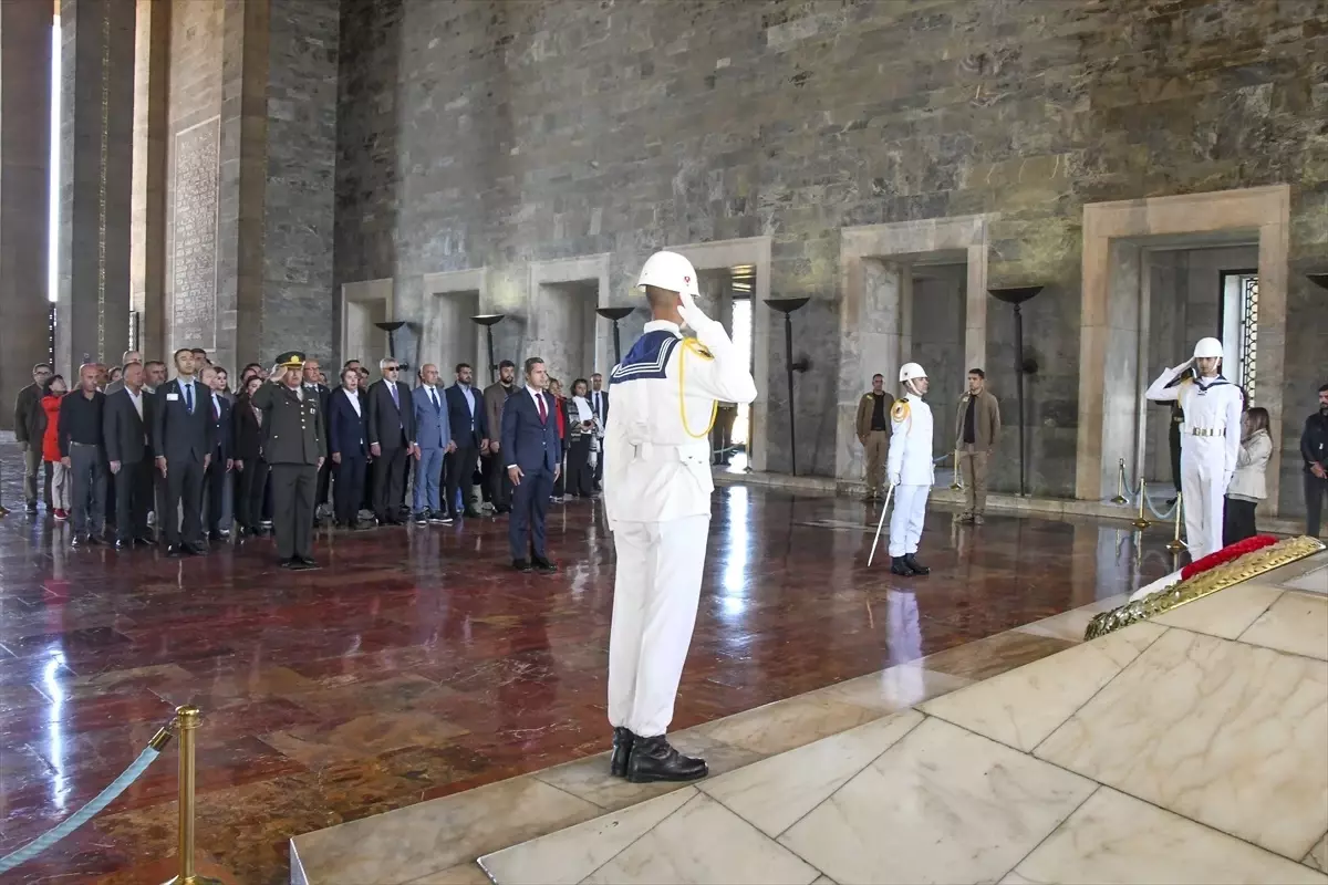 CHP Heyeti Anıtkabir'i Ziyaret Etti