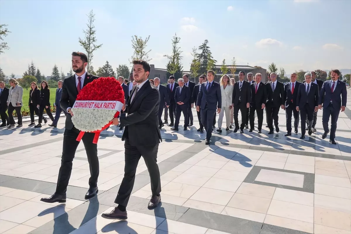 CHP, 102. Kuruluş Yıl Dönümünde Önceki Genel Başkanlarını Ziyaret Etti