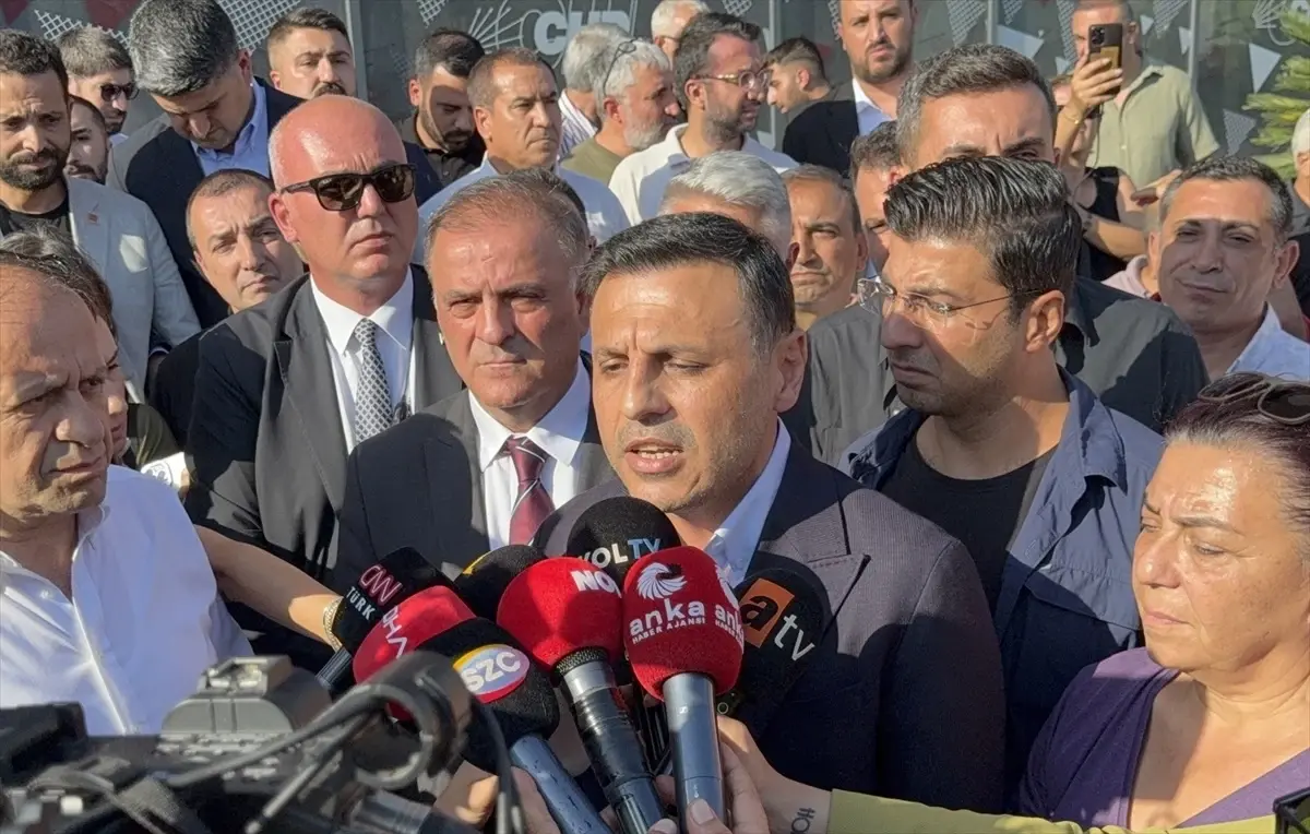 CHP İstanbul İl Yönetimi tedbiren görevden uzaklaştırıldı