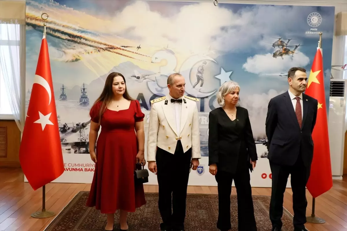 Pekin'de Zafer Bayramı Resepsiyonu