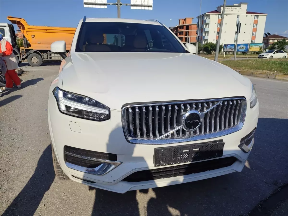 Çarşamba'da Elektrikli Bisiklet ile Cip Çarpıştı: Bir Yaralı