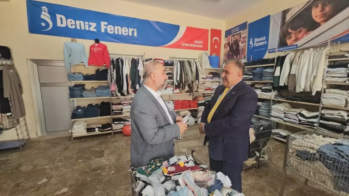 Cizre'de İhtiyaç Sahipleri için Geçici Giyim Mağazası Açıldı