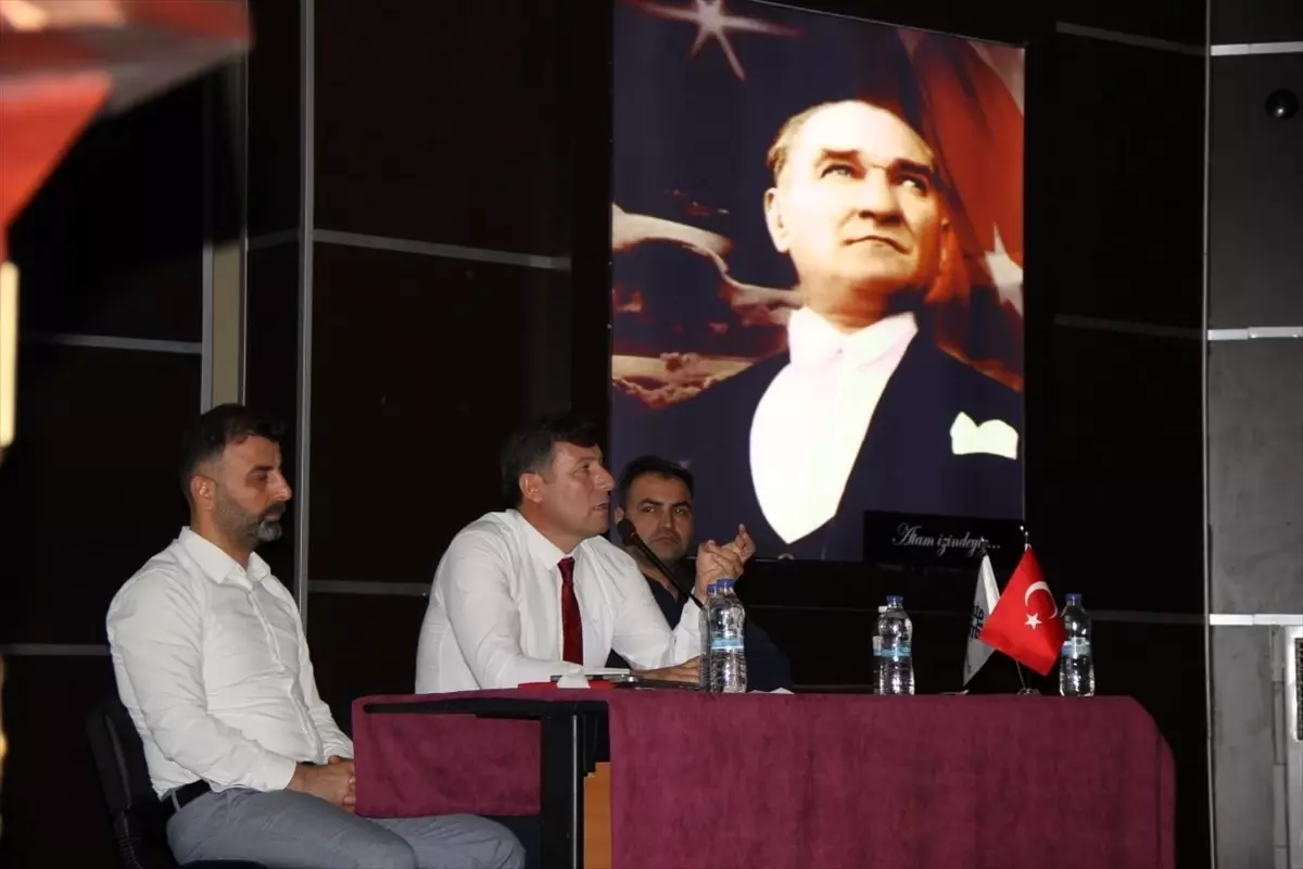 Cizre'de Rehber Öğretmenlere Yönelik Toplantı Gerçekleştirildi